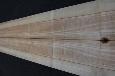 Olijfessen fineer 270 x 16 cm | 0.6mm | 0,432m&sup2;