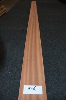 Sipo mahonie fineer 225 x 10-11 cm | 0.6mm | 0,261m&sup2;