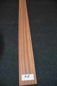 Sipo mahonie fineer 225 x 10-11 cm | 0.6mm | 0,261m&sup2;