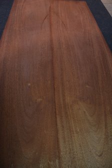 Swietenia mahonie fineer 300 x 37-38 cm | 0.6mm | 1,020m2