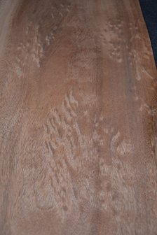 Mahonie Khaya Ivorensis fineer 254 x 52 cm | 0.6mm | 1,321m&sup2;