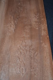 Mahonie Khaya Ivorensis fineer 254 x 52 cm | 0.6mm | 1,321m&sup2;
