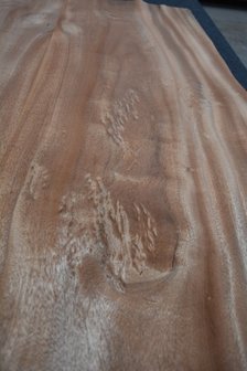 Mahonie Khaya Ivorensis fineer 254 x 52 cm | 0.6mm | 1,321m&sup2;