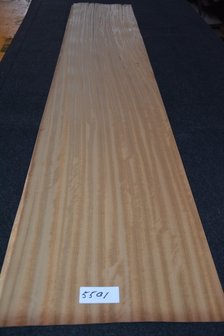 Iroko fineer 230 x 42-43 cm | 0.6mm | 0,978 m2