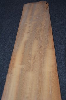 Iroko fineer 230 x 17-20 cm | 0.6mm | 0,426 m2