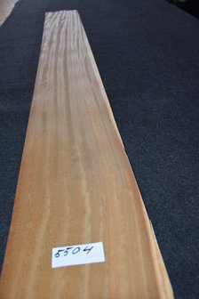 Iroko fineer 210 x 21-22 cm | 0.6mm | 0,452 m2