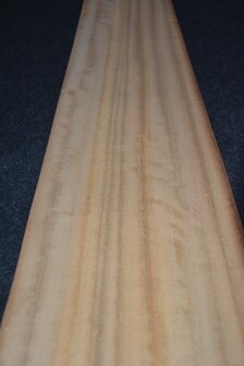 Iroko fineer 0,495m2