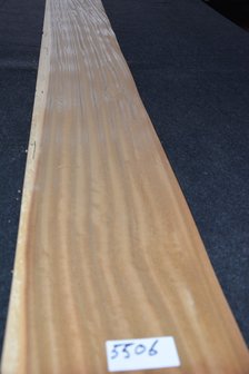 Iroko fineer 210 x 27-28 cm | 0.6mm | 0,578m2