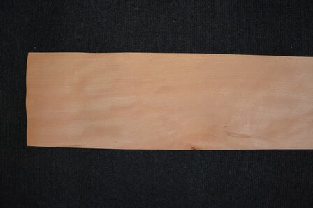 Beuken fineer 223 x 18 cm | 0.6mm | 0,401m&sup2; 