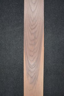 Amerikaans noten fineer 152 x 13 cm | 0.6mm | 0,198m&sup2;