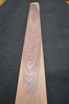 Amerikaans noten fineer 152 x 13 cm | 0.6mm | 0,198m&sup2;
