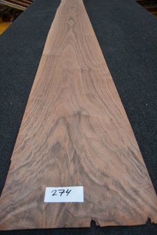 Amerikaans noten fineer 260 x 23-30 cm | 0.6mm | 0,689m&sup2;