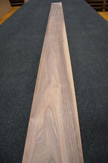 Amerikaans noten fineer 233 x 16 cm | 0.6mm | 0,373m&sup2;