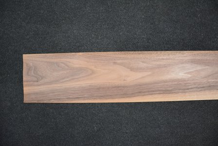 Amerikaans noten fineer 233 x 16 cm | 0.6mm | 0,373m&sup2;