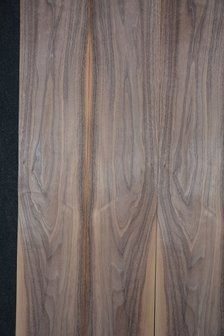 Amerikaans noten fineer 233 x 16 cm | 0.6mm | 0,373m&sup2;