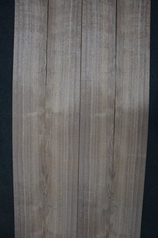 Amerikaans noten fineer 233 x 15-17 cm | 0.6mm | 0,370m&sup2;