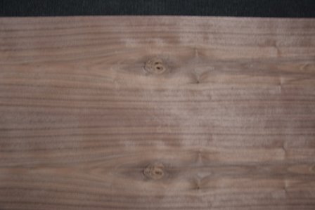 Amerikaans noten fineer 235 x 11-13 cm | 0.6mm | 0,282m&sup2;
