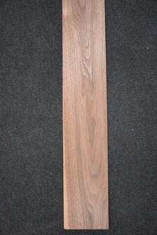 Amerikaans noten fineer 115 x 10-11 cm | 0.6mm | 0,121m&sup2;
