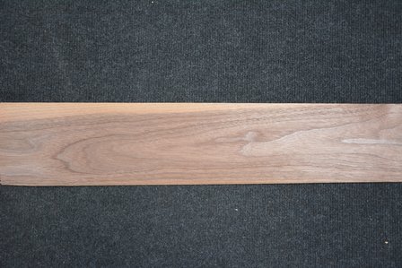 Amerikaans noten fineer 114 x 11-12 cm | 0.6mm | 0,131m&sup2;