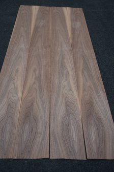 Amerikaans noten fineer 114 x 11-12 cm | 0.6mm | 0,131m&sup2;