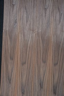 Amerikaans noten fineer 219 x 13-14 cm | 0.6mm | 0,296m&sup2;