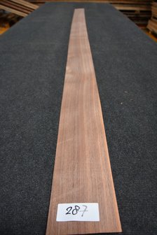 Amerikaans noten fineer 245 x 11cm | 0.6mm | 0,282m&sup2;
