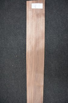 Amerikaans noten fineer 245 x 11cm | 0.6mm | 0,282m&sup2;