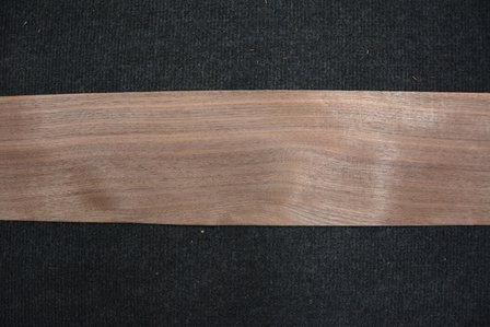 Amerikaans noten fineer 245 x 11cm | 0.6mm | 0,282m&sup2;
