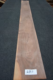 Amerikaans noten fineer 212 x 19 cm | 0.6mm | 0,403m&sup2;