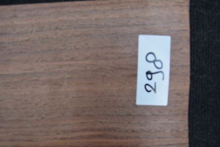 Amerikaans noten fineer 200 x 12-16 cm | 0.6mm | 0,322m&sup2;