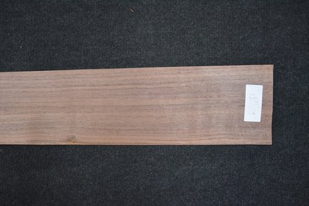 Amerikaans noten fineer 200 x 12-16 cm | 0.6mm | 0,322m&sup2;