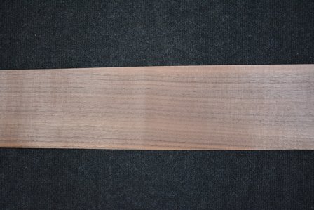 Amerikaans noten fineer 200 x 12-16 cm | 0.6mm | 0,322m&sup2;