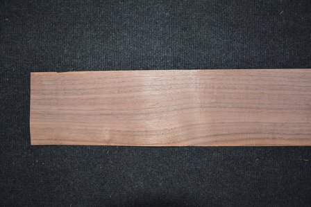 Amerikaans noten fineer 200 x 12-16 cm | 0.6mm | 0,322m&sup2;
