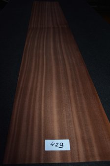 Sipo mahonie fineer 218 x 34 cm | 0.6mm | 0,741m&sup2;