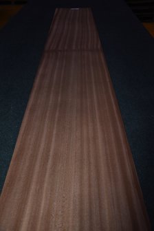 Sipo mahonie fineer 218 x 34 cm | 0.6mm | 0,741m&sup2;