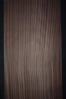 Sipo mahonie fineer 245 x 53 cm | 0.6mm | 1,299m&sup2;