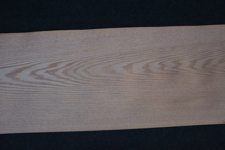 Amerikaans eiken fineer 255 x 40-46 cm | 0.6mm | 1,097m&sup2;