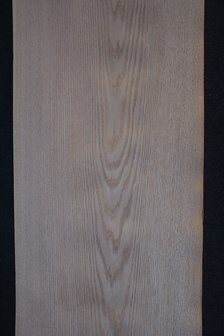 Amerikaans eiken fineer 255 x 42-55 cm | 0.6mm | 1,237m&sup2;