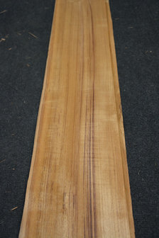 Teak fineer 410 x 17-19 cm | 0.6 mm | 0,738m&sup2;