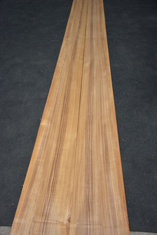 Teak fineer 410 x 19-25 cm | 0.6 mm | 0,902m&sup2;