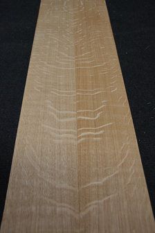 Europees eiken fineer 217 x 12 cm| 0.6mm | Kwartiers | 0,271m&sup2;