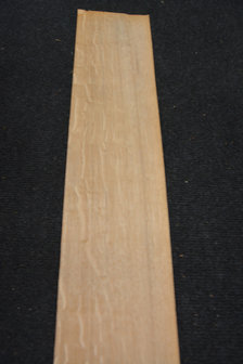 Europees eiken fineer 232 x 12-13 cm | 0.6mm | Kwartiers | 0,290m&sup2;