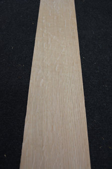 Europees eiken fineer 209 x 11-12 cm | 0.6mm | Kwartiers | 0,244m&sup2;
