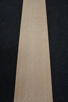 Europees eiken fineer 215 x 12-13 cm | 0.6mm | Kwartiers | 0,269m&sup2;