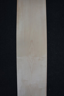 Esdoorn fineer  240 x 26-24cm | 0.6mm | 0,600m&sup2;