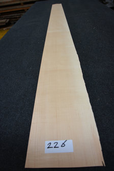 Esdoorn fineer 225 x 15-19cm | 0.6mm | 0,382m&sup2; 