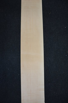 Esdoorn fineer 225 x 15-19cm | 0.6mm | 0,382m&sup2; 