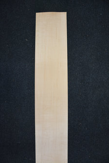 Esdoorn fineer 225 x 15-19cm | 0.6mm | 0,382m&sup2; 