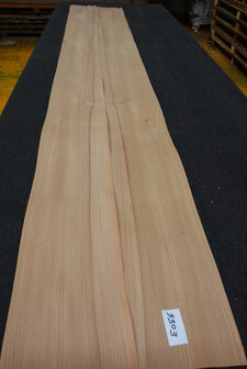Iepen fineer 300 x 27 cm | 0.6mm | 0,810m2