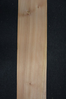 Iepen fineer 300 x 21 cm | 0.6mm| 0,630m2